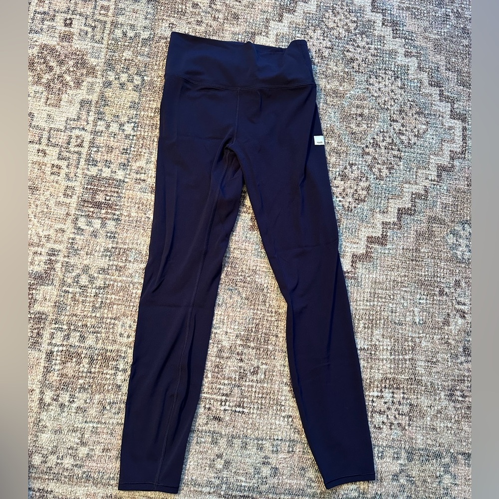 Vuori AllTheFeels Leggings in Jet